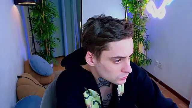 ohhottom online show from April 3, 11:36 pm