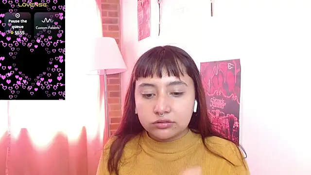 Snapshot of emitaa17228o chatting on March 10, 6:23 pm emitaa17228o online show from March 10, 6:23 pm