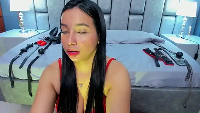 Snapshot of AniEvans_ chatting on June 9, 11:22 am AniEvans online show from June 9, 11:22 am