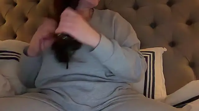 Sandysecret online show from March 15, 8:15 pm