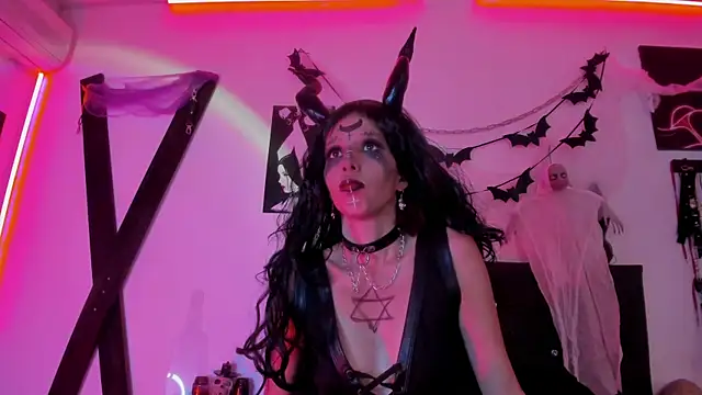 Little Naughtty online show from October 30, 1:34 pm