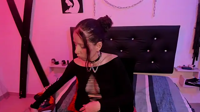 Little Naughtty online show from June 3, 1:57 pm