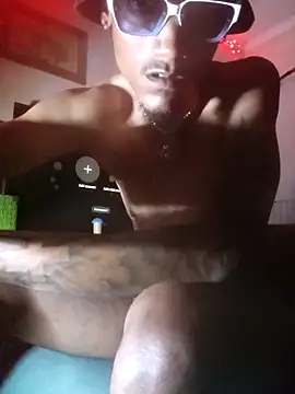 Snapshot of ZaddyBigDee chatting on March 14, 1:01 am ZaddyBigDee online show from March 14, 1:01 am