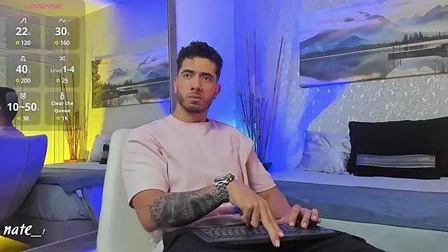 Snapshot of Nate_franco chatting on February 10, 7:36 am Nate franco online show from February 10, 7:36 am