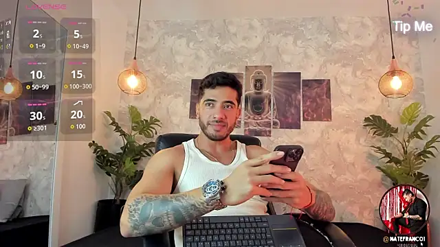 Snapshot of Nate_franco chatting on October 22, 4:13 am Nate franco online show from October 22, 4:13 am