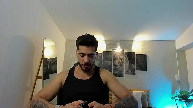 Snapshot of Nate_franco chatting on November 20, 4:12 am Nate franco online show from November 20, 4:12 am