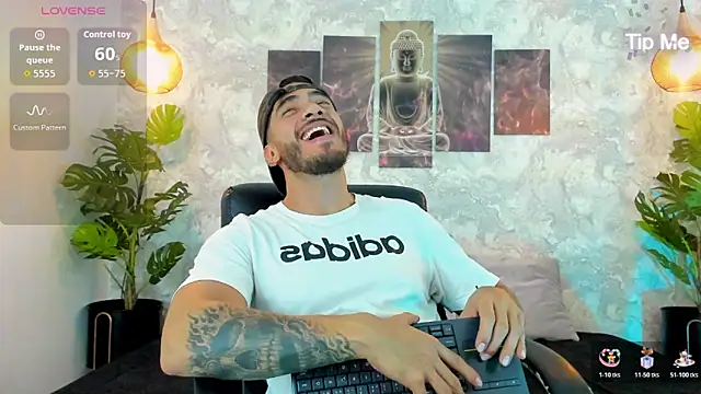 Snapshot of Nate_franco chatting on November 25, 12:32 am Nate franco online show from November 25, 12:32 am