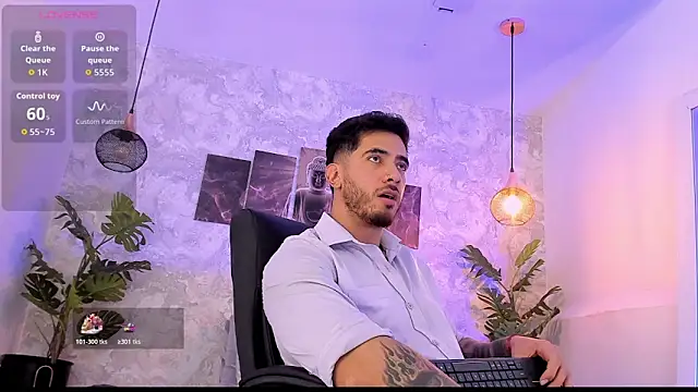 Snapshot of Nate_franco chatting on May 20, 7:03 am Nate franco online show from May 20, 7:03 am