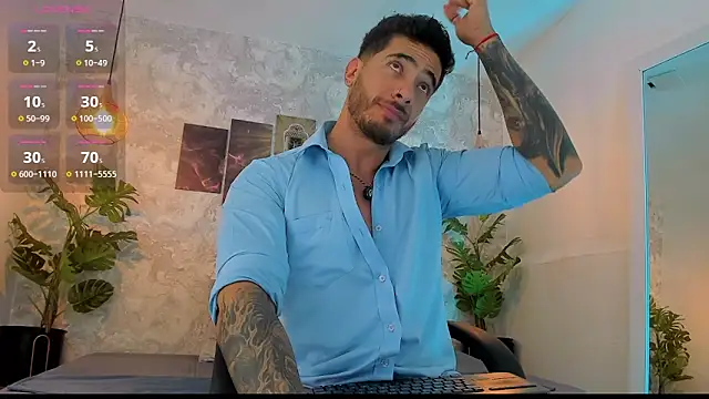 Snapshot of Nate_franco chatting on June 5, 3:57 am Nate franco online show from June 5, 3:57 am