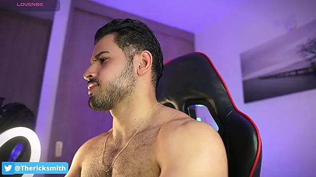 Rick  Smith153 online show from December 14, 4:56 am