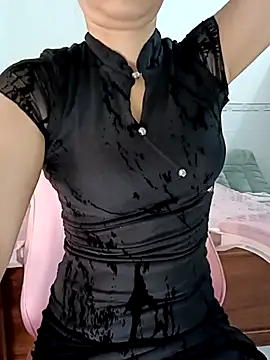    Erin    online show from November 12, 2:45 am