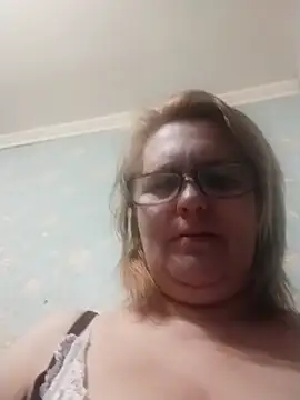 Forest-Lady online show from November 20, 7:30 am