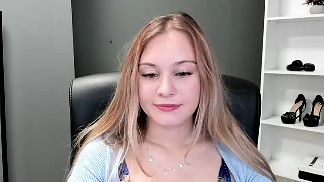 kitty valeria online show from May 10, 1:38 pm