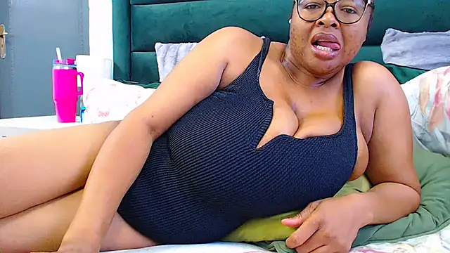 GoddessTitts online show from May 25, 6:30 am