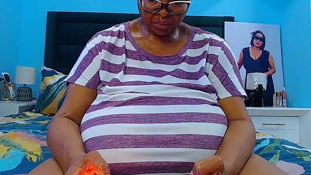 GoddessTitts online show from July 30, 7:07 am