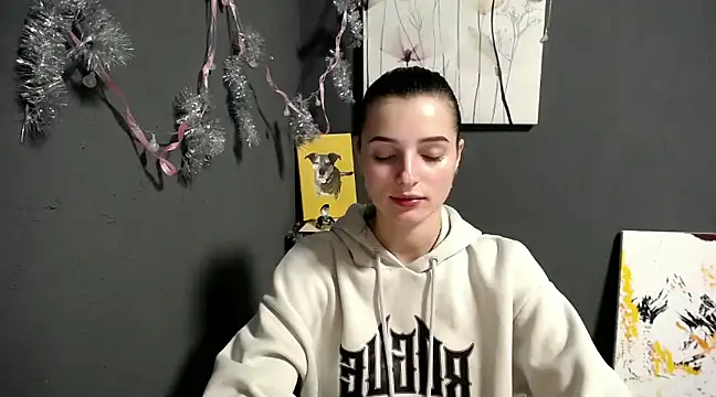 Snapshot of lady_olivia_ chatting on December 19, 4:46 pm lady olivia  online show from December 19, 4:46 pm
