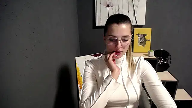 Snapshot of lady_olivia_ chatting on October 6, 2:25 pm lady olivia  online show from October 6, 2:25 pm