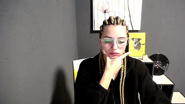 Snapshot of lady_olivia_ chatting on October 13, 2:28 pm lady olivia  online show from October 13, 2:28 pm
