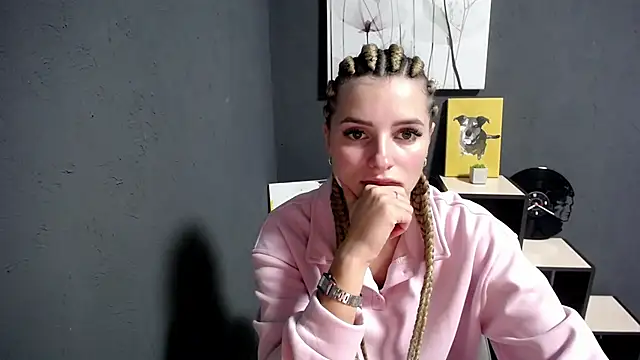 Snapshot of lady_olivia_ chatting on October 14, 3:35 pm lady olivia  online show from October 14, 3:35 pm