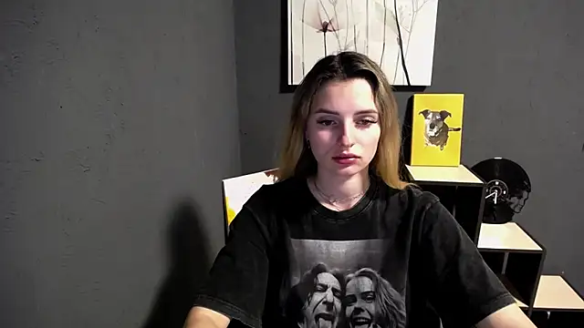 Snapshot of lady_olivia_ chatting on May 5, 2:14 pm lady olivia online show from May 5, 2:14 pm