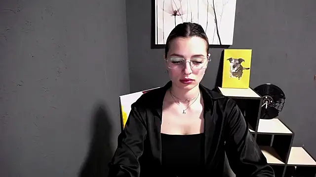Snapshot of lady_olivia_ chatting on May 6, 12:10 pm lady olivia online show from May 6, 12:10 pm
