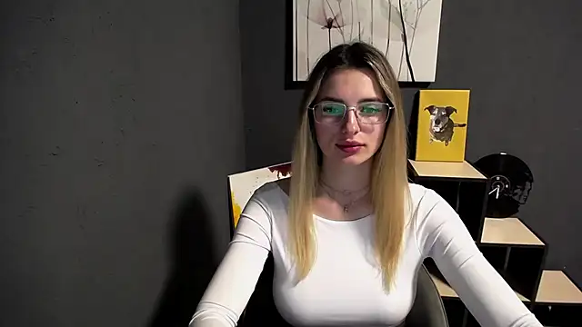 Snapshot of lady_olivia_ chatting on May 9, 11:48 am lady olivia online show from May 9, 11:48 am