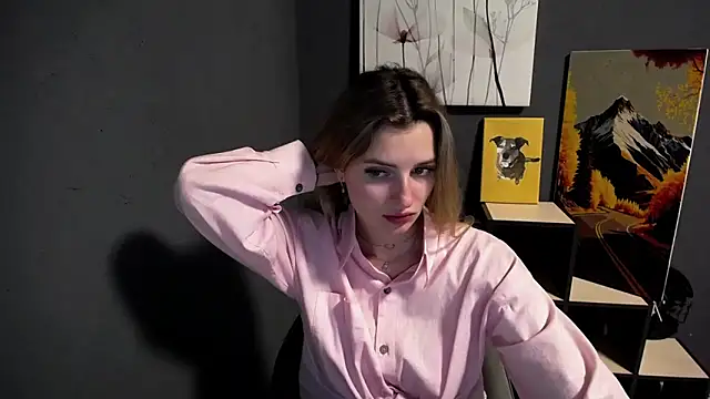 Snapshot of lady_olivia_ chatting on June 6, 1:49 pm lady olivia online show from June 6, 1:49 pm