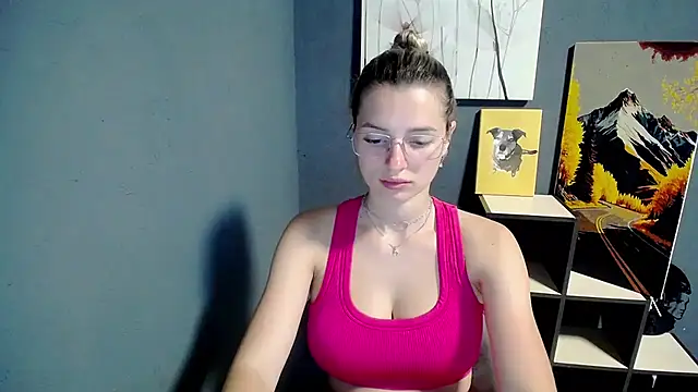 Snapshot of lady_olivia_ chatting on June 23, 1:09 pm lady olivia online show from June 23, 1:09 pm