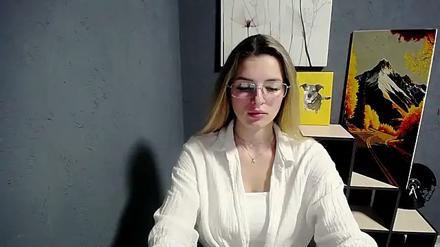 Snapshot of lady_olivia_ chatting on July 9, 12:53 pm lady olivia online show from July 9, 12:53 pm
