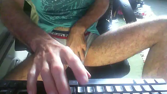 Snapshot of Carte1921 chatting on November 14, 11:31 am Carte1921 online show from November 14, 11:31 am