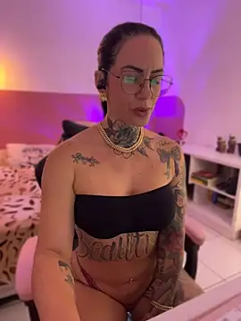 YasmimBrasil online show from July 7, 7:23 am