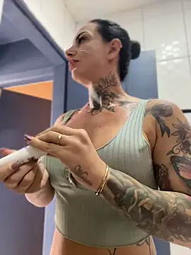 YasmimBrasil online show from July 25, 2:36 pm