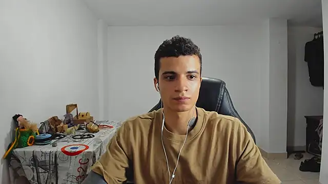 Snapshot of Balo_lovers chatting on January 18, 5:37 pm Balo lovers online show from January 18, 5:37 pm