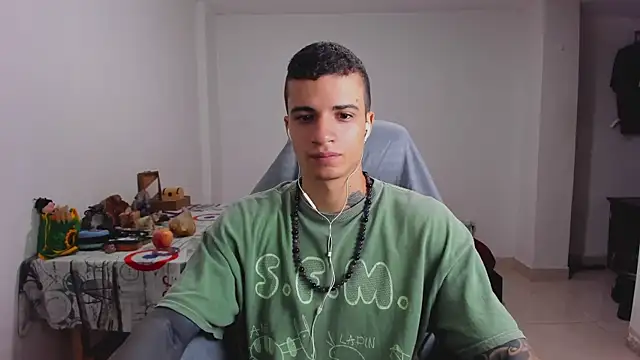 Snapshot of Balo_lovers chatting on January 25, 2:14 pm Balo lovers online show from January 25, 2:14 pm