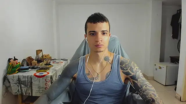 Snapshot of Balo_lovers chatting on January 30, 2:15 pm Balo lovers online show from January 30, 2:15 pm