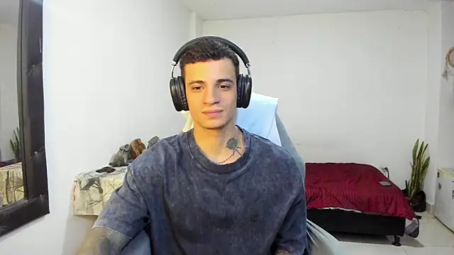 Snapshot of Balo_lovers chatting on December 5, 4:14 pm Balo lovers online show from December 5, 4:14 pm