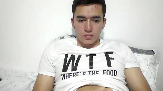 Snapshot of Estebitan_vm chatting on October 7, 4:09 am Estebitan vm online show from October 7, 4:09 am