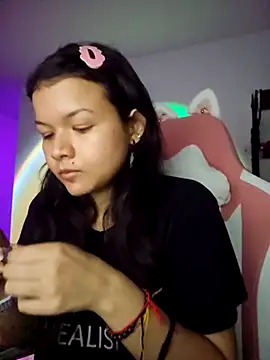 azumiichan online show from February 11, 4:01 am