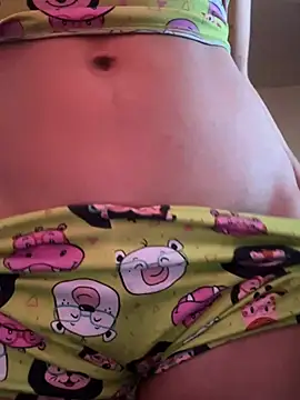 Snapshot of amy_gata chatting on December 18, 10:51 am amy gata online show from December 18, 10:51 am