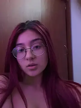 Snapshot of Im_mave chatting on January 25, 5:29 am Im mave online show from January 25, 5:29 am