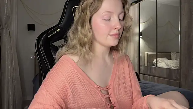 Snapshot of x_ivy_x chatting on January 10, 3:27 pm x ivy x online show from January 10, 3:27 pm