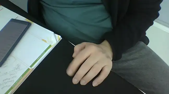 Snapshot of Koraymoray15 chatting on February 28, 7:58 am Koraymoray15 online show from February 28, 7:58 am