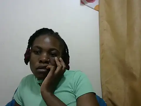 Snapshot of Ebony_jojo chatting on September 15, 9:59 pm Ebony jojo online show from September 15, 9:59 pm