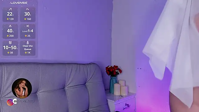 keitlynsoto online show from July 22, 4:43 pm
