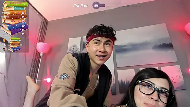 Snapshot of noah_and_rose chatting on February 24, 1:35 am noah and rose online show from February 24, 1:35 am