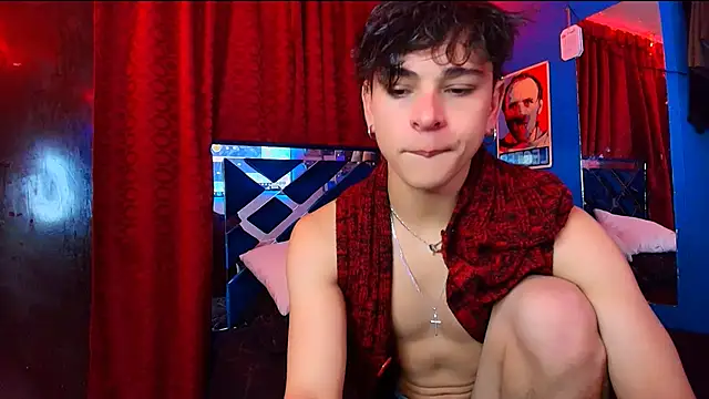 Snapshot of Luke_Howland chatting on May 20, 4:57 pm Luke Howland online show from May 20, 4:57 pm
