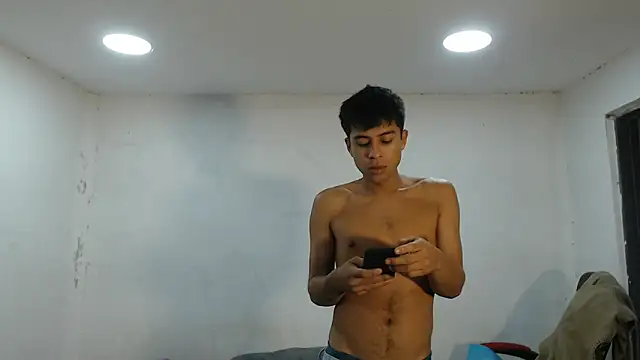 Snapshot of danielitopapuu chatting on October 21, 11:44 am danielitopapuu online show from October 21, 11:44 am