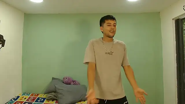 Snapshot of danielitopapuu chatting on November 26, 10:00 pm danielitopapuu online show from November 26, 10:00 pm