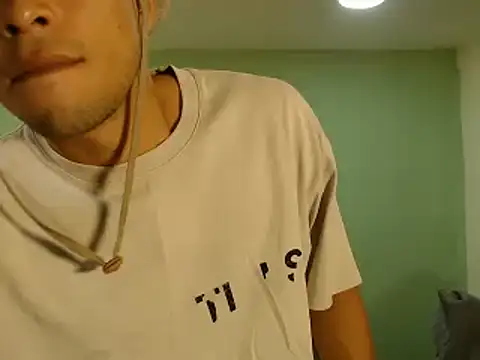 Snapshot of danielitopapuu chatting on December 5, 1:58 am danielitopapuu online show from December 5, 1:58 am