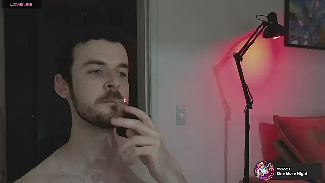 Snapshot of sexxxsutra chatting on January 9, 11:06 pm sexxxsutra online show from January 9, 11:06 pm